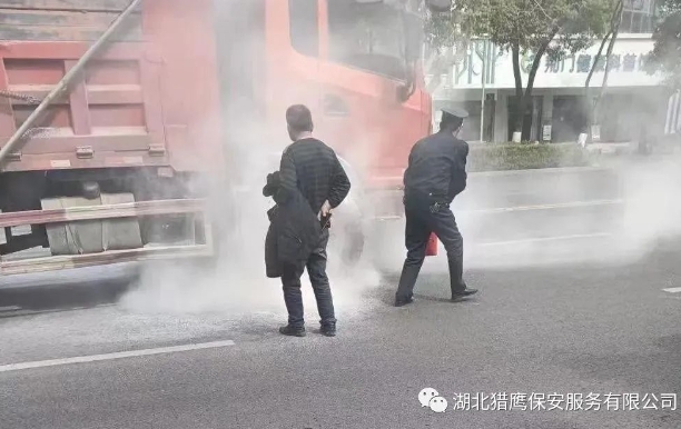當保安人員提供門衛服務的時候，這2點要注意！